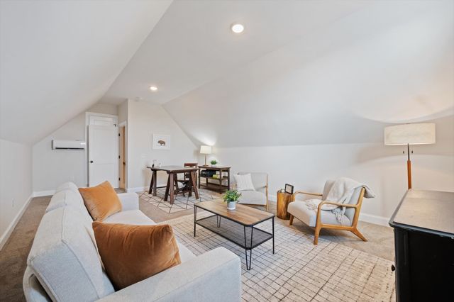 2057 Halls Mill Rd, Unionville, TN 37180