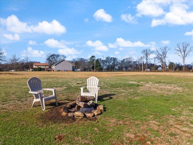 2057 Halls Mill Rd, Unionville, TN 37180