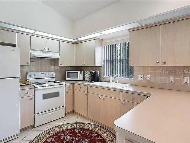 11 MANGROVE COURT W, Homosassa, FL 34446