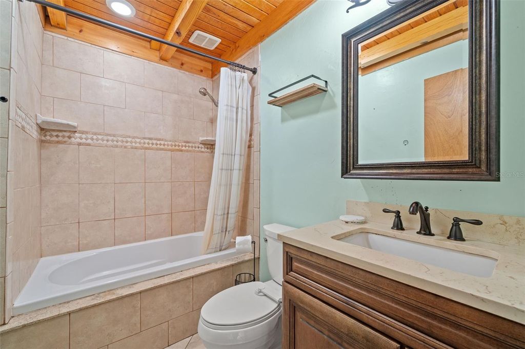 Image 19 of property listing at 18441 OAKLAWN DRIVE, Spring Hill, FL 34610