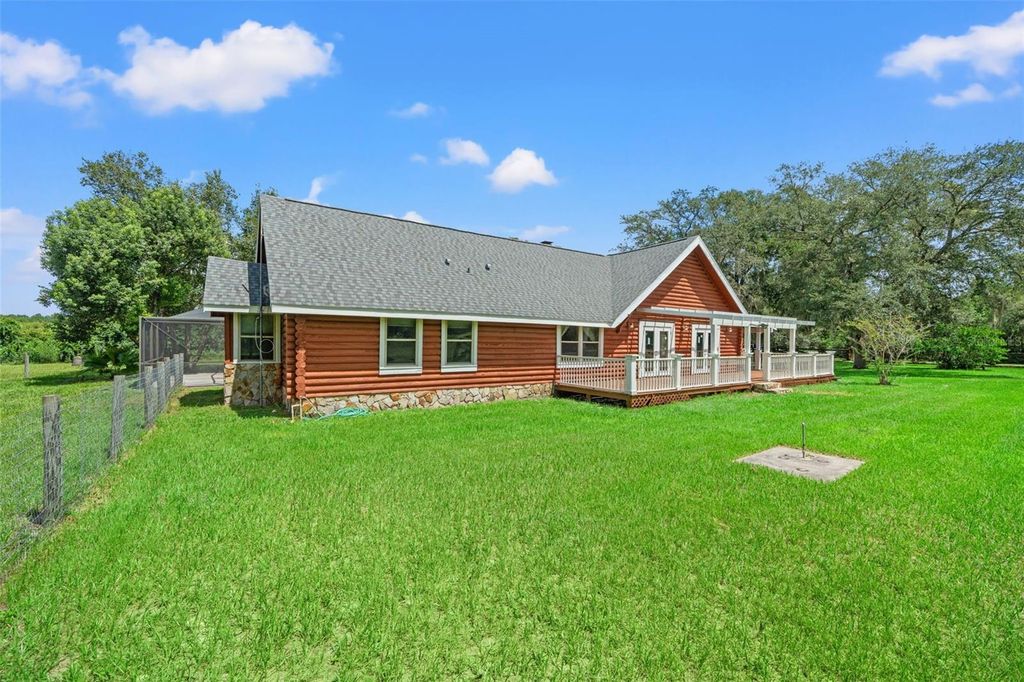 Image 27 of property listing at 18441 OAKLAWN DRIVE, Spring Hill, FL 34610