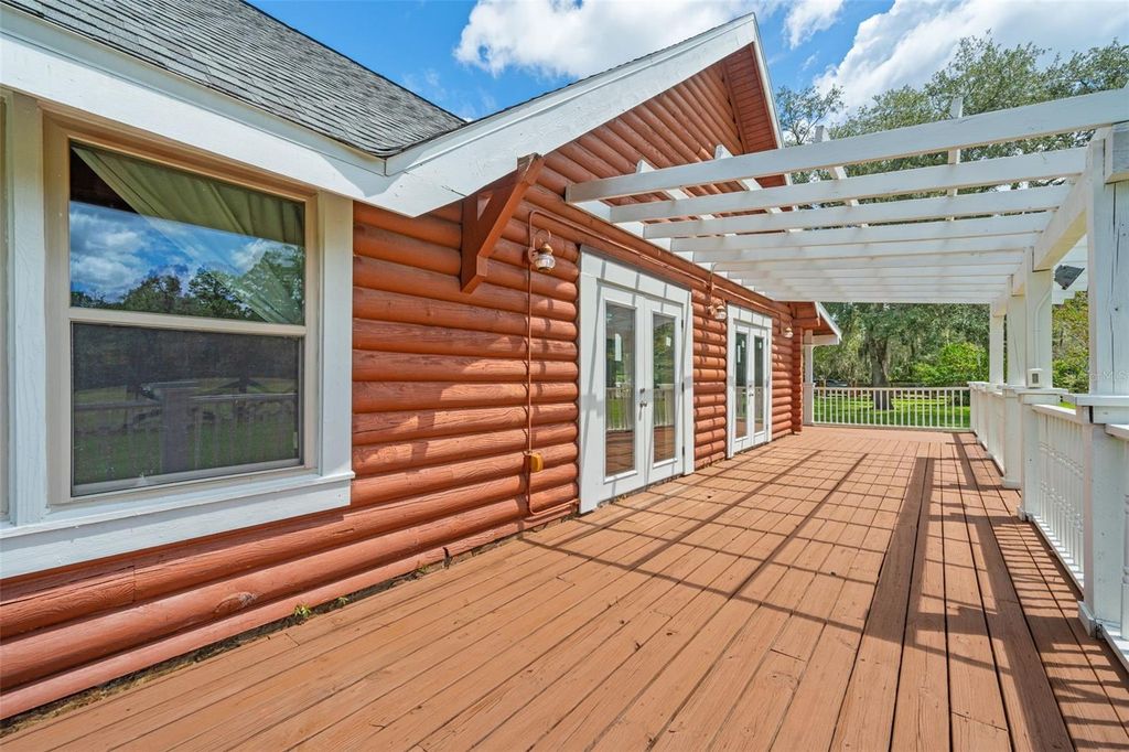 Image 32 of property listing at 18441 OAKLAWN DRIVE, Spring Hill, FL 34610