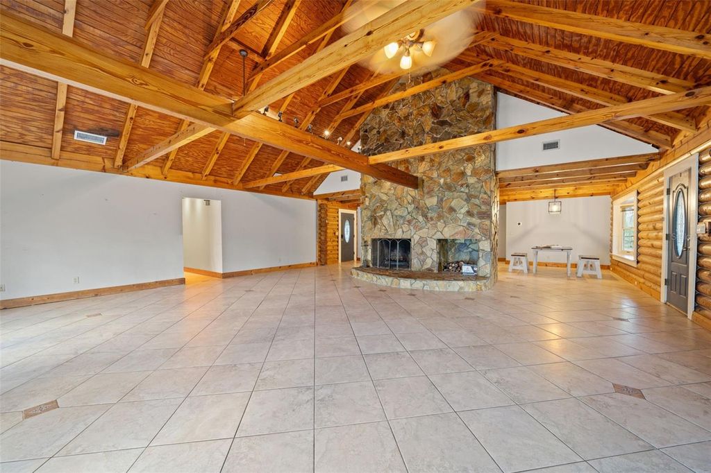 Image 8 of property listing at 18441 OAKLAWN DRIVE, Spring Hill, FL 34610