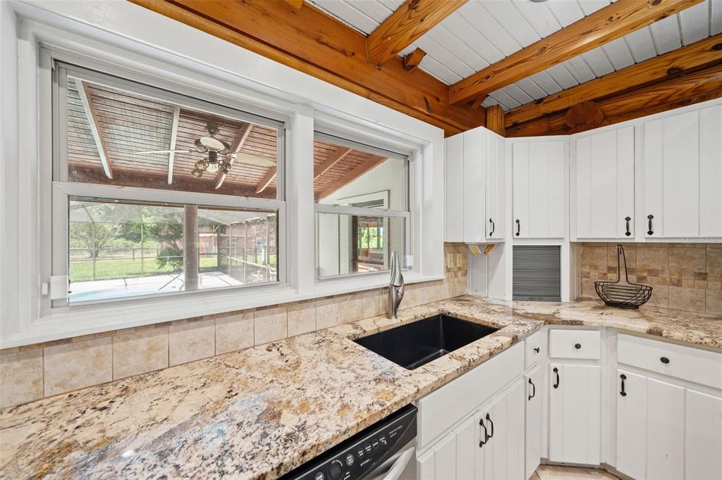 Image 10 of property listing at 18441 OAKLAWN DRIVE, Spring Hill, FL 34610