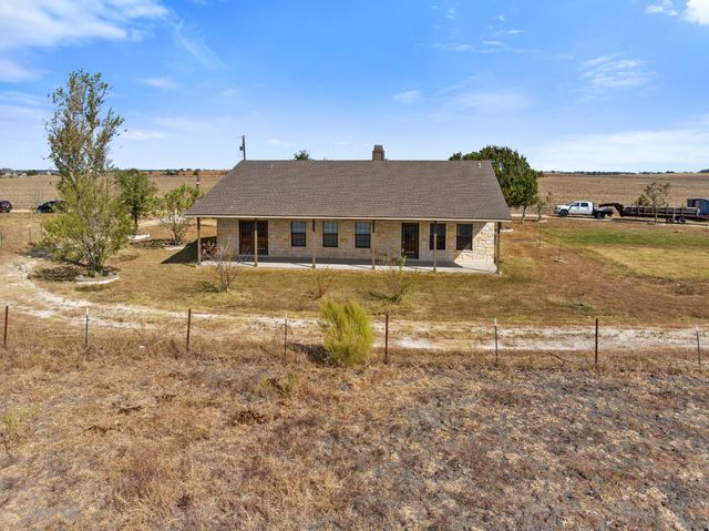 18319 Werchan LN D, Coupland, TX 78615