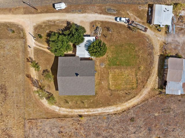 18319 Werchan LN D, Coupland, TX 78615