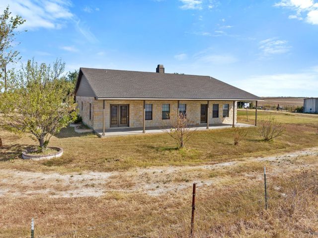 18319 Werchan LN D, Coupland, TX 78615