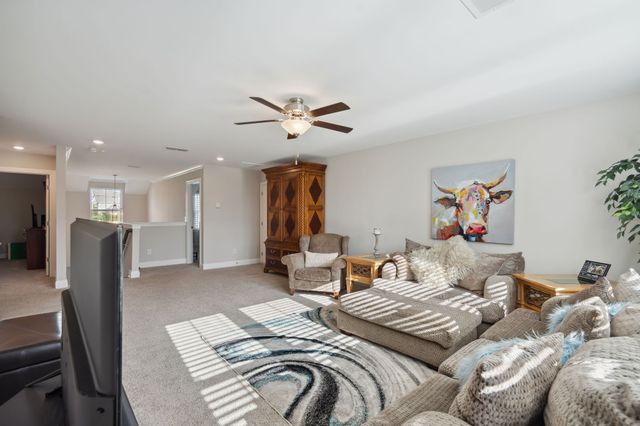 1302 Clarendon Ave, Murfreesboro, TN 37128