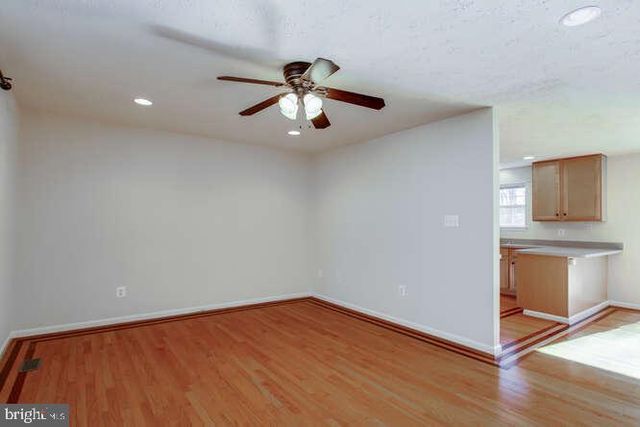 8610 TURKEY HILL RD, La Plata, MD 20646