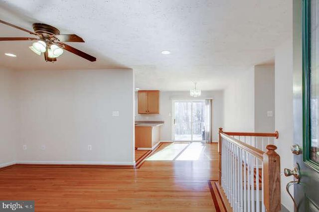 8610 TURKEY HILL RD, La Plata, MD 20646