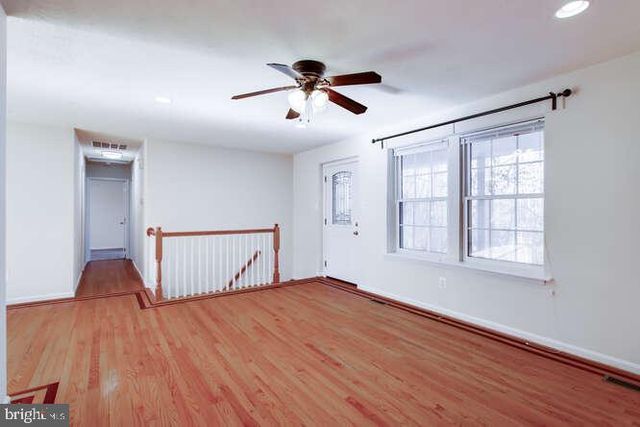 8610 TURKEY HILL RD, La Plata, MD 20646