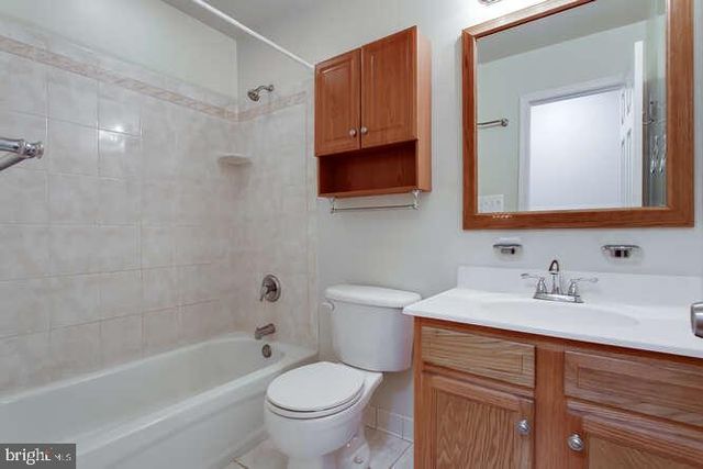 8610 TURKEY HILL RD, La Plata, MD 20646