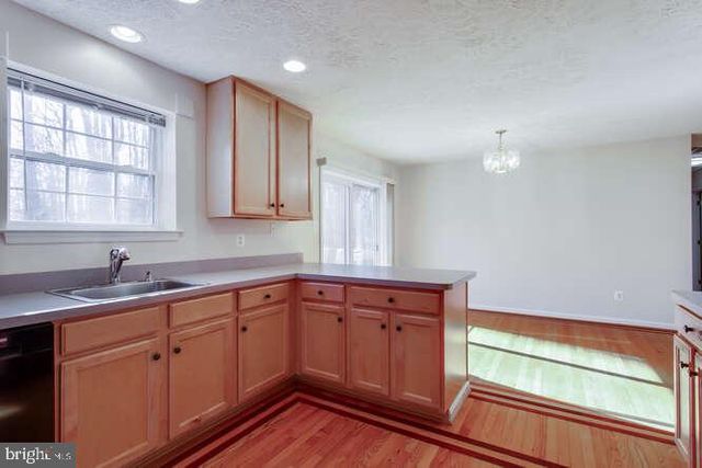 8610 TURKEY HILL RD, La Plata, MD 20646