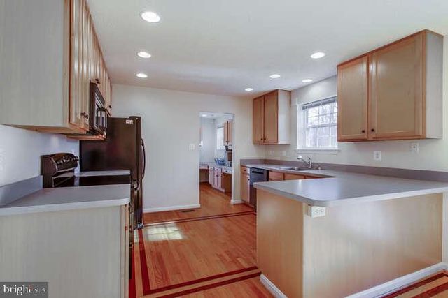 8610 TURKEY HILL RD, La Plata, MD 20646