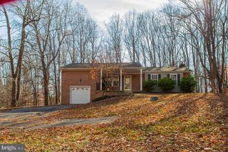 8610 TURKEY HILL RD, La Plata, MD 20646