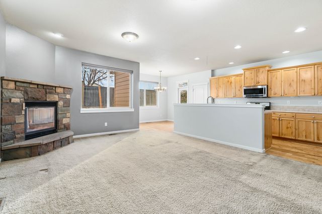 660 NW Greenwood Loop, Redmond, OR 97756