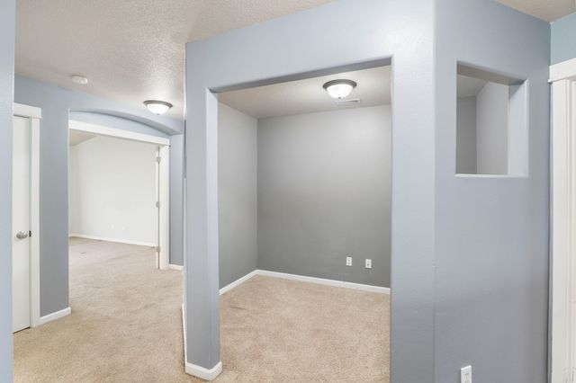 660 NW Greenwood Loop, Redmond, OR 97756