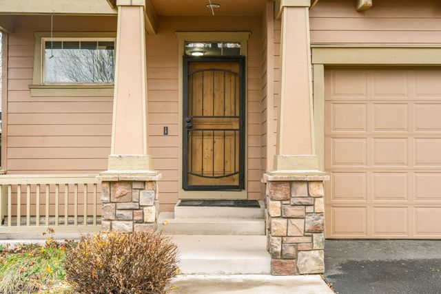 660 NW Greenwood Loop, Redmond, OR 97756