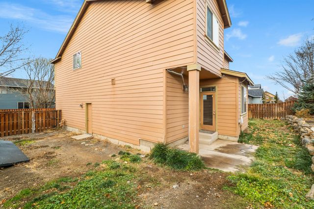 660 NW Greenwood Loop, Redmond, OR 97756