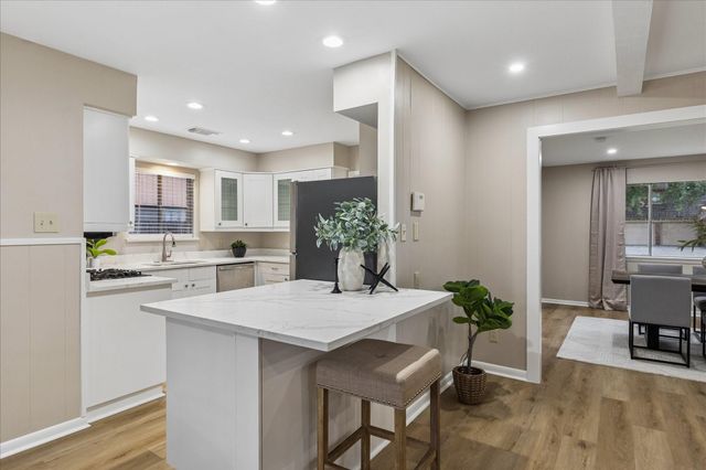 7919 Mobud Drive, Houston, TX 77036
