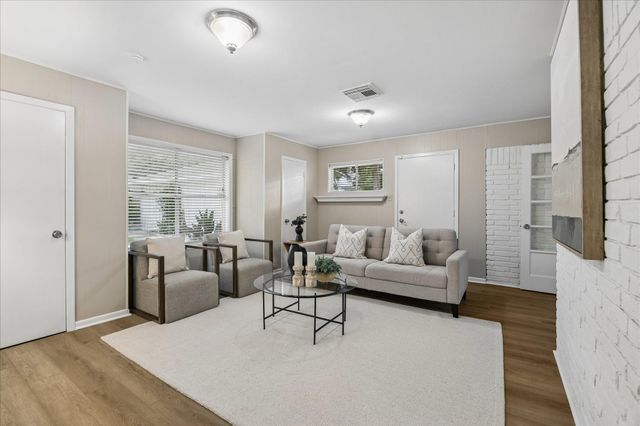 7919 Mobud Drive, Houston, TX 77036