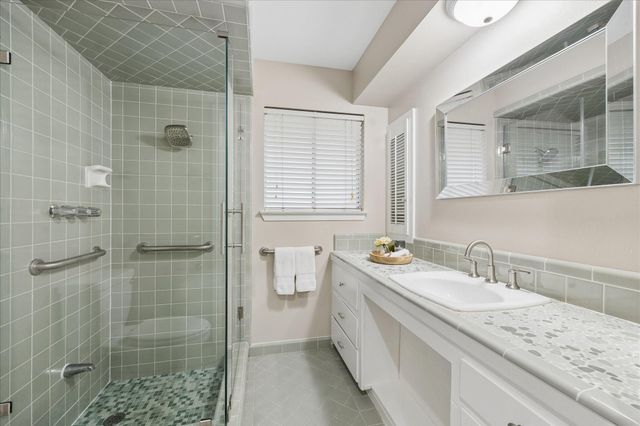 7919 Mobud Drive, Houston, TX 77036