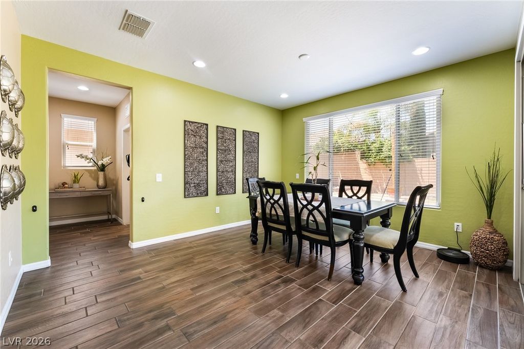 Image 16 of property listing at 9970 Celestial Cliffs Avenue, Las Vegas, NV 89166