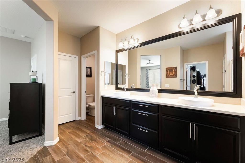 Image 33 of property listing at 9970 Celestial Cliffs Avenue, Las Vegas, NV 89166
