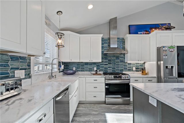 881 Point Judith Road, Narragansett, RI 02882