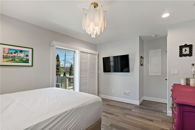 881 Point Judith Road, Narragansett, RI 02882