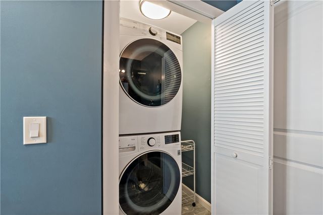 881 Point Judith Road, Narragansett, RI 02882