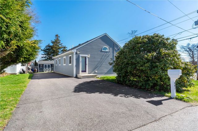881 Point Judith Road, Narragansett, RI 02882