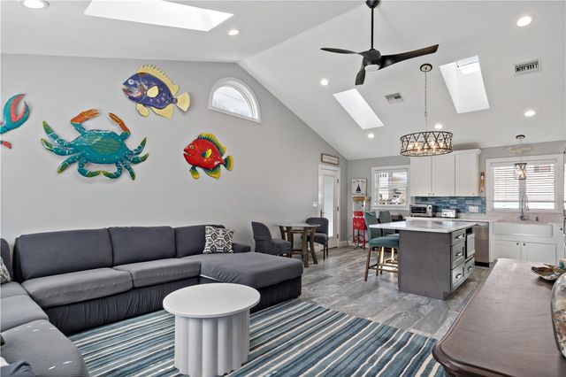 881 Point Judith Road, Narragansett, RI 02882