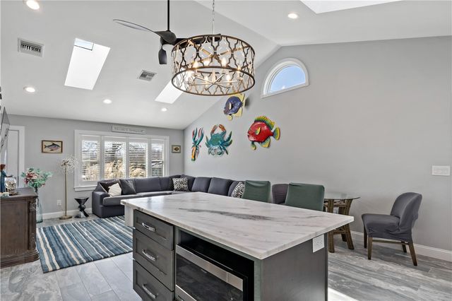 881 Point Judith Road, Narragansett, RI 02882