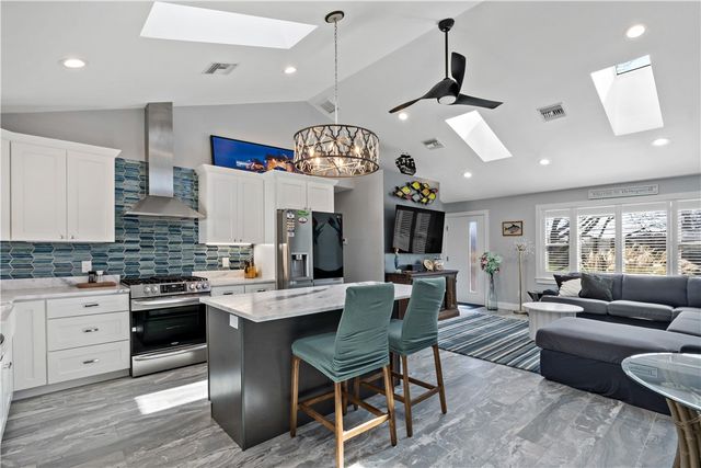 881 Point Judith Road, Narragansett, RI 02882