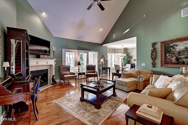 1117 Waterbrooke Lane, Johnson City, TN 37604