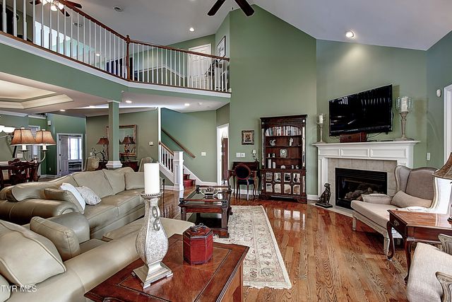 1117 Waterbrooke Lane, Johnson City, TN 37604