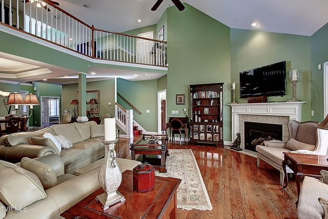 1117 Waterbrooke Lane, Johnson City, TN 37604