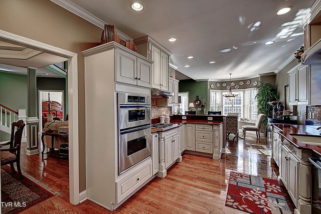 1117 Waterbrooke Lane, Johnson City, TN 37604