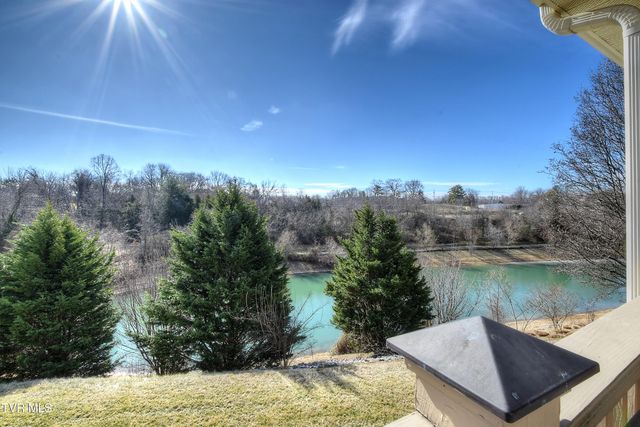 1117 Waterbrooke Lane, Johnson City, TN 37604