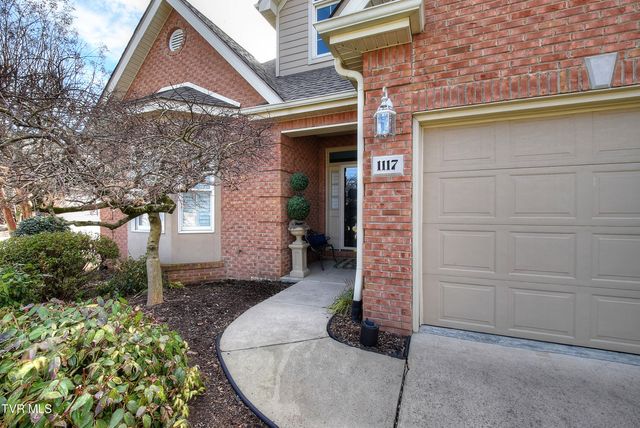 1117 Waterbrooke Lane, Johnson City, TN 37604