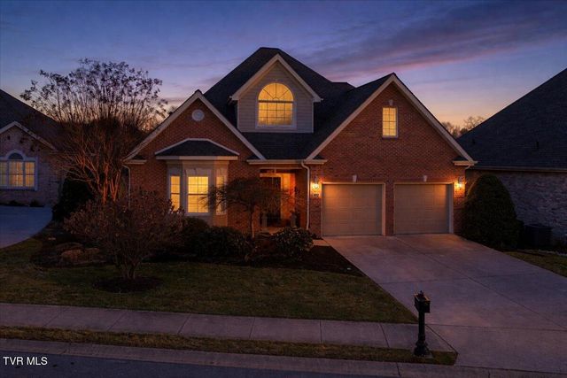 1117 Waterbrooke Lane, Johnson City, TN 37604