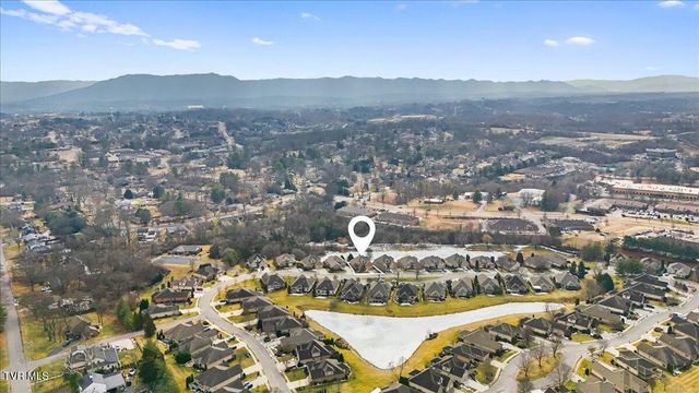 1117 Waterbrooke Lane, Johnson City, TN 37604