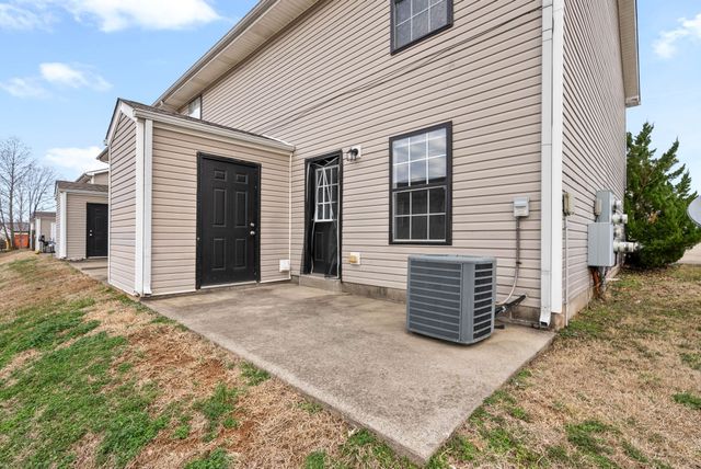 248 Executive Ave, Clarksville, TN 37042