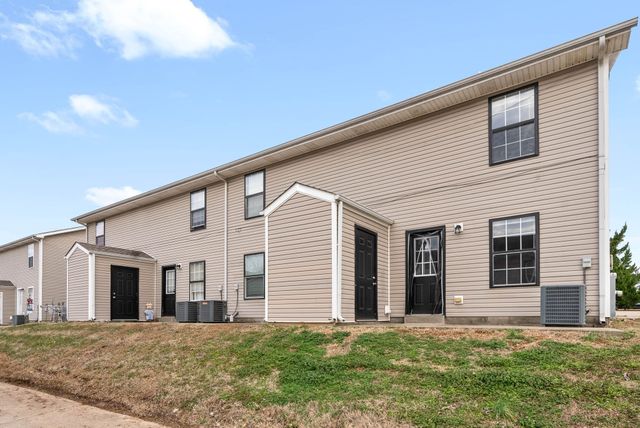 248 Executive Ave, Clarksville, TN 37042