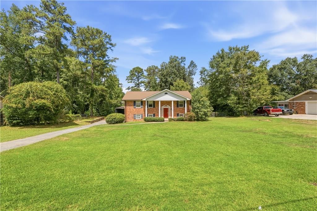 1920 Long Ridge Drive, Macon, GA 31211