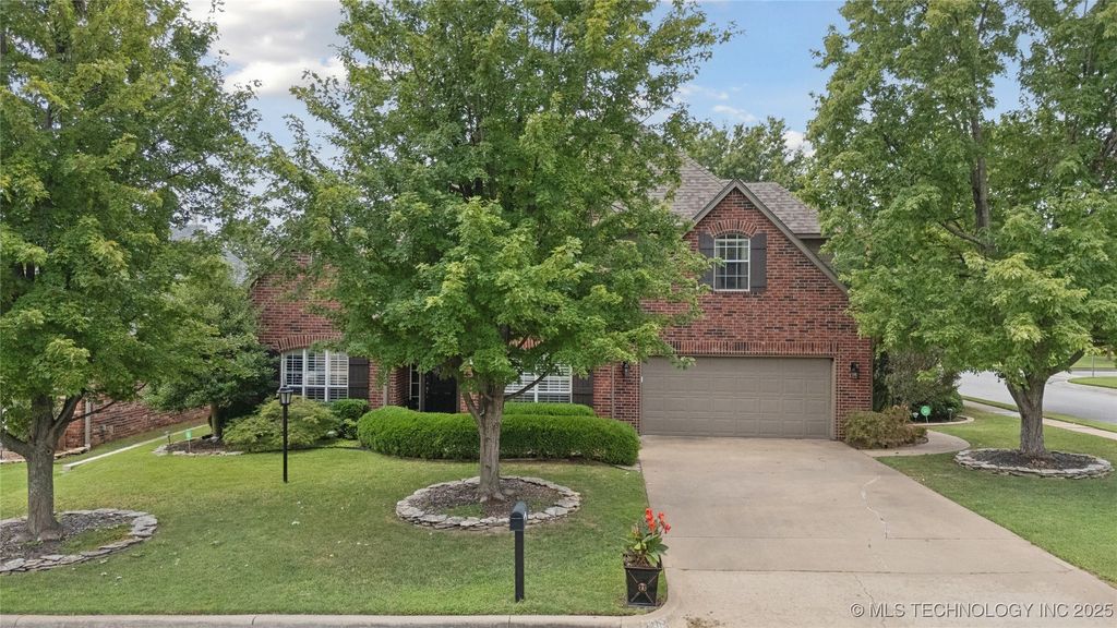 7104 E 81st Place, Tulsa, OK 74133