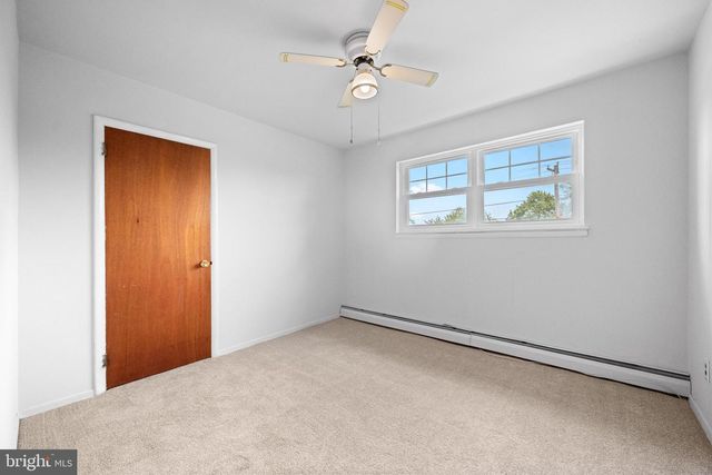 3211 SHARON LN, Norristown, PA 19403