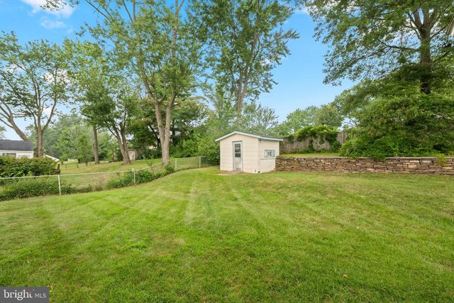 3211 SHARON LN, Norristown, PA 19403