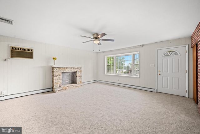 3211 SHARON LN, Norristown, PA 19403